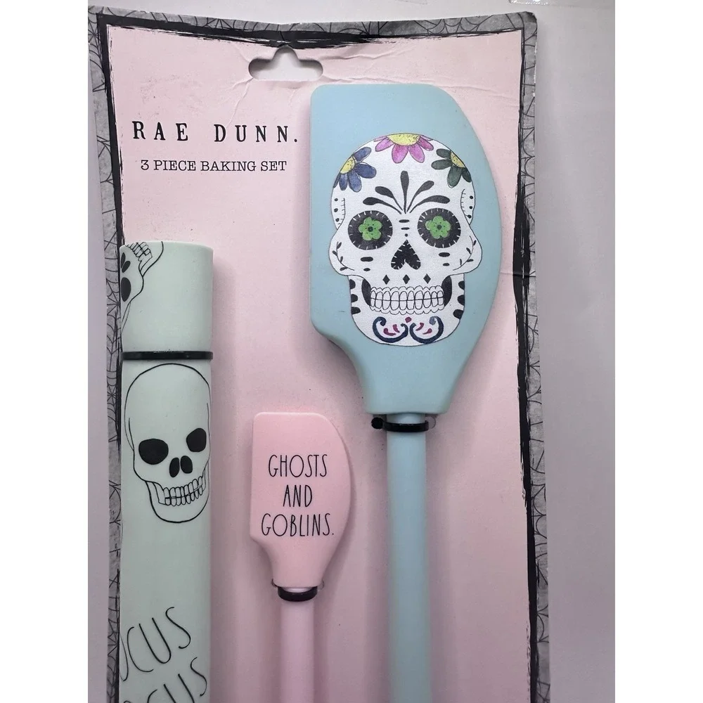 New Rae Dunn Halloween 3 Piece Baking Set - Spatula,‎ Mat